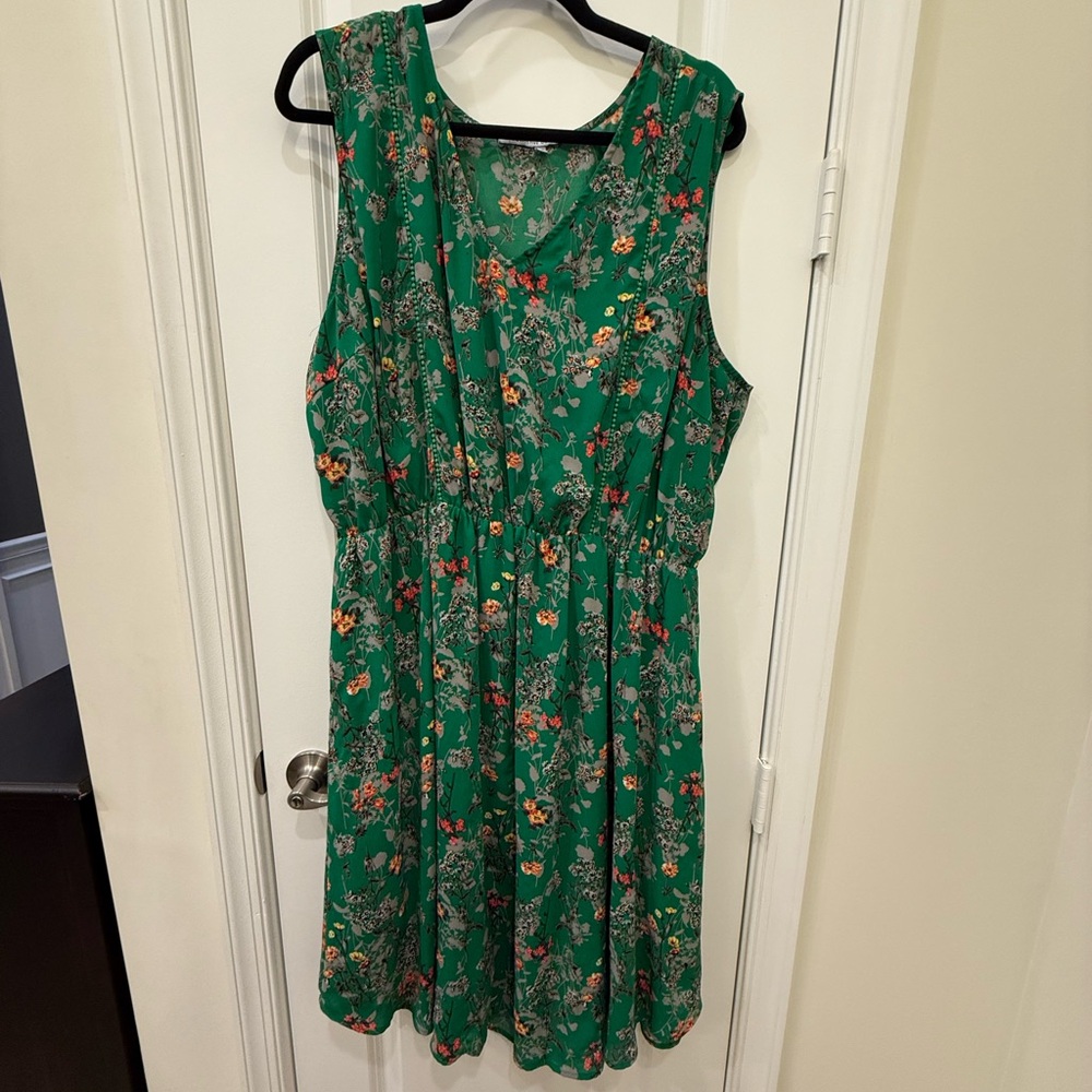 Floral Green Sleeveless Dress